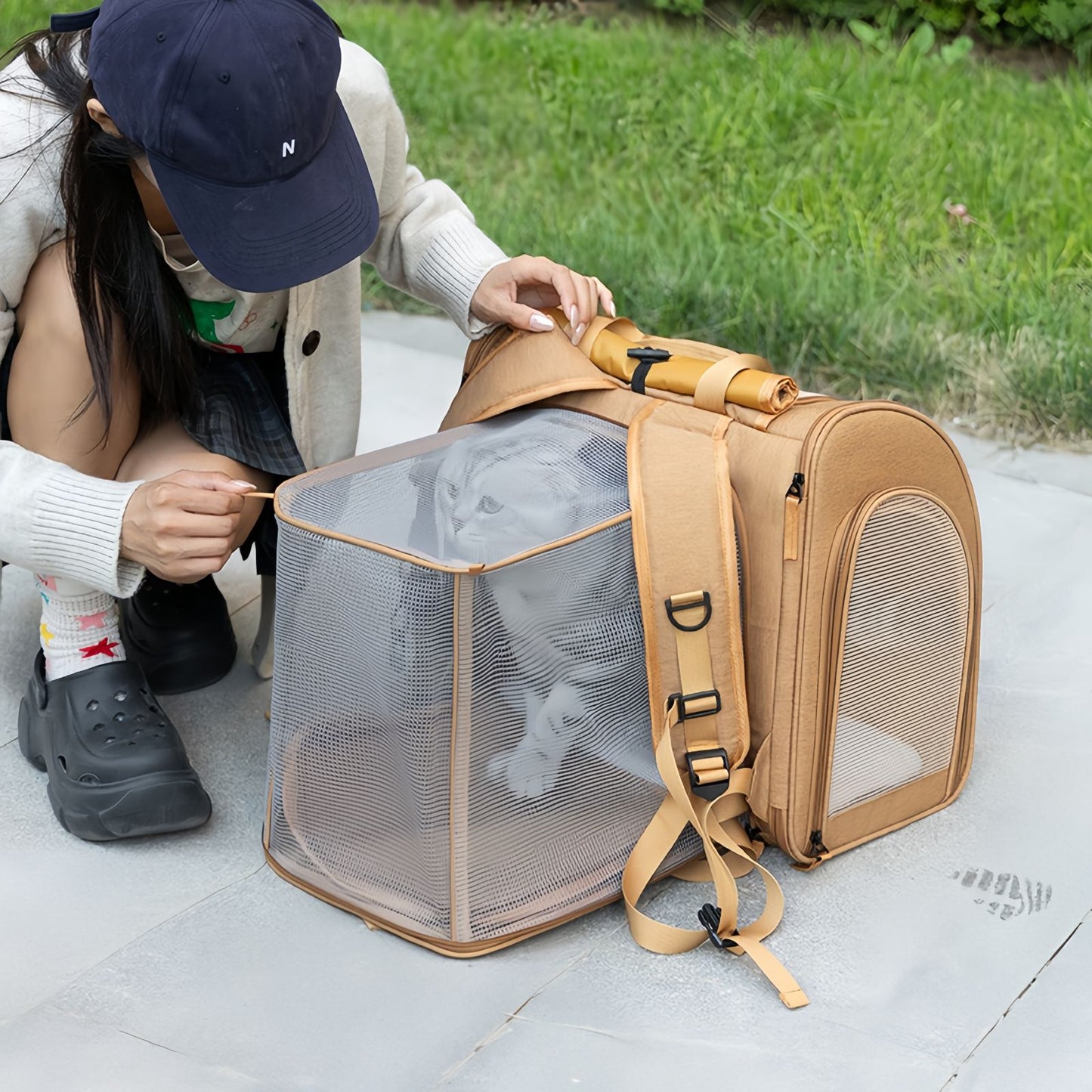 Cat Carrier Backpack Expandable, Breathable Travel Backpack for Cats