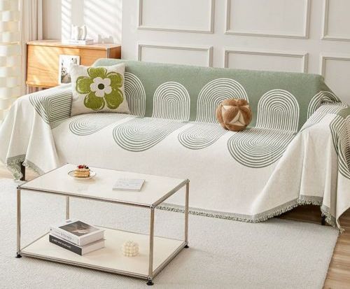 What Is a Pet Throw? A Simple Guide to Pet-Friendly Blankets for Your Home