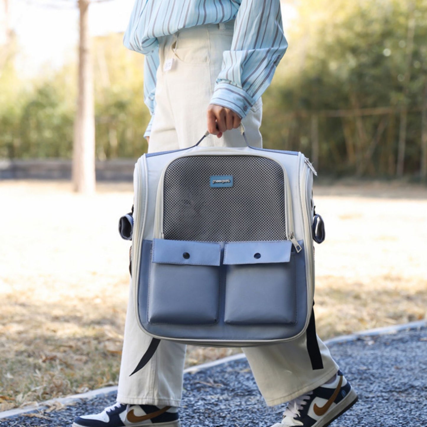 Breathable Cat Backpack Carrier, Spacious Pet Carrier Backpack for Travel, Lightweight & Foldable Cat Travel Bag