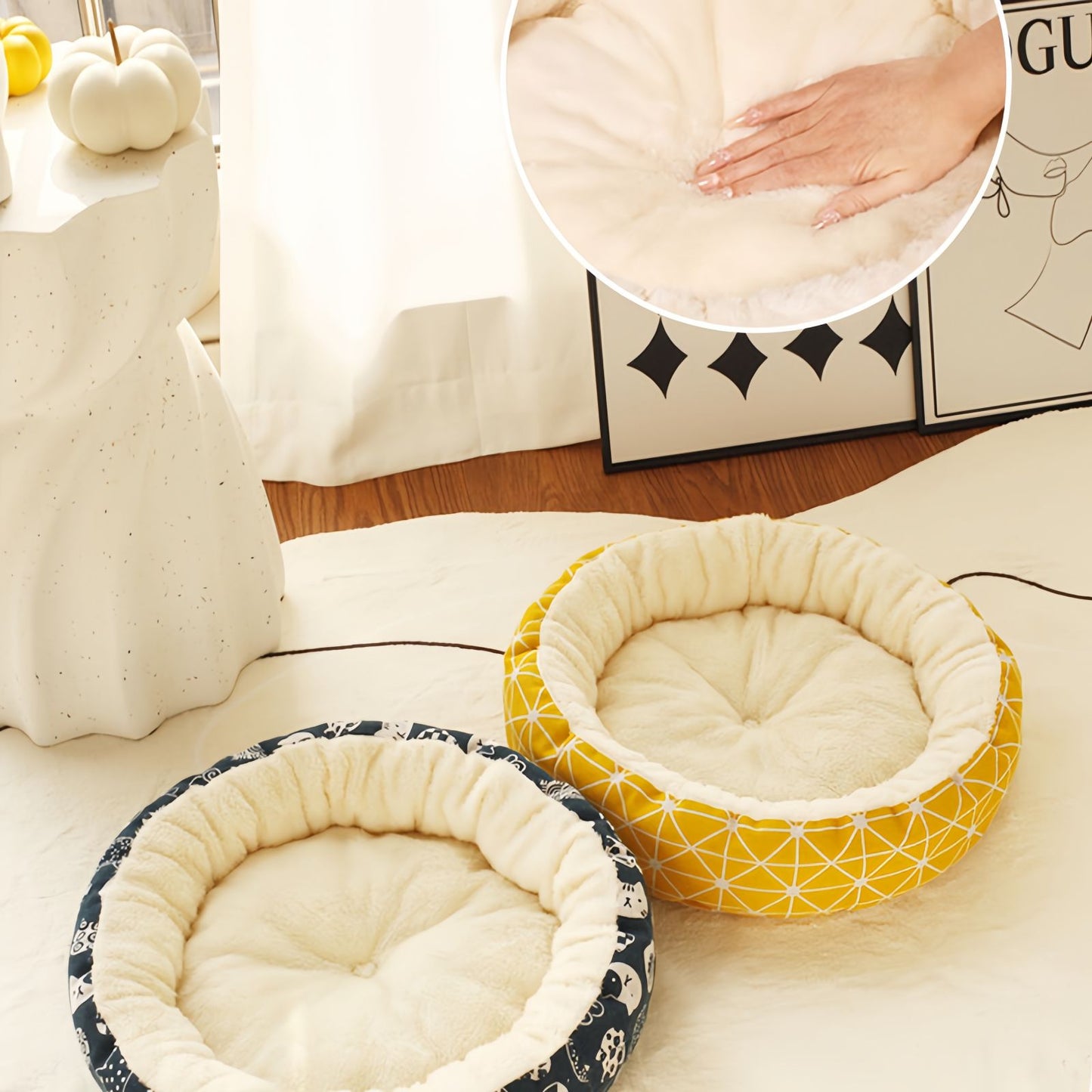 Round Cat Bed, Cozy Donut Cat Bed for Cats and Small Dogs